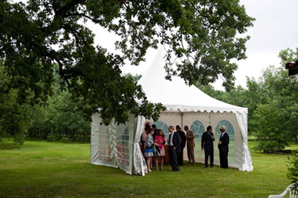 Montage Plancher pour Tente Silhouette, Château de Pennautier