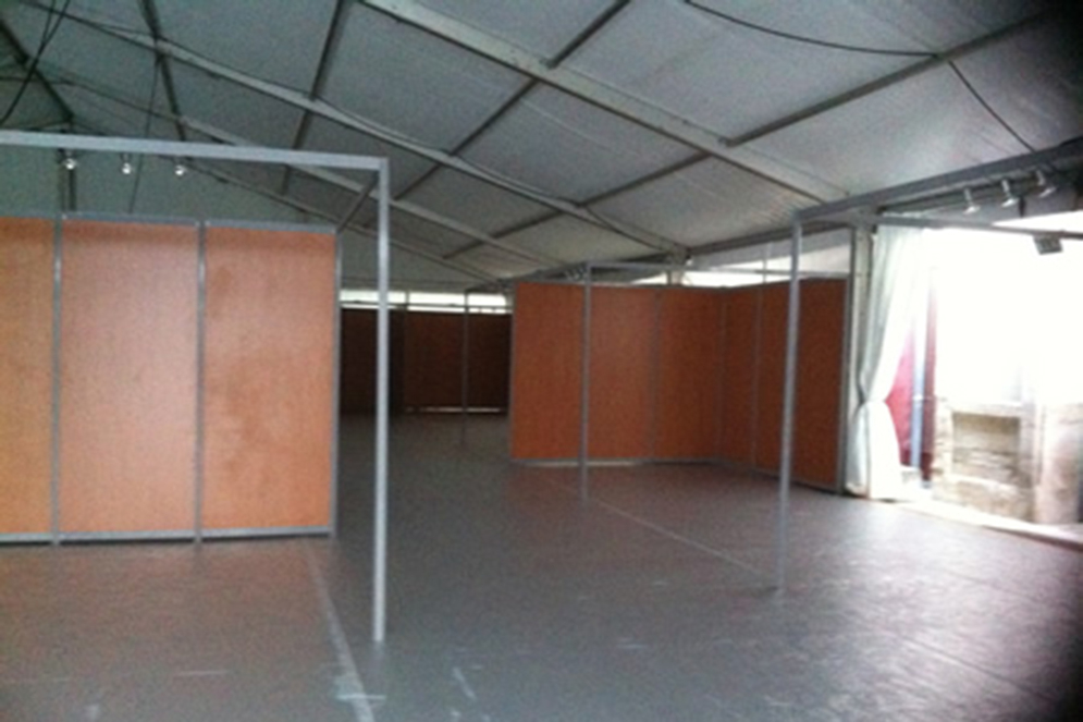 Montage Plancher pour Tente Silhouette, Château de Pennautier