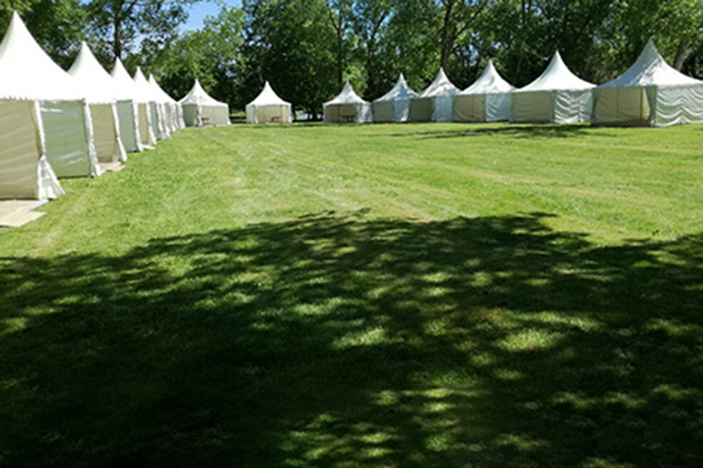 Montage Plancher pour Tente Silhouette, Château de Pennautier