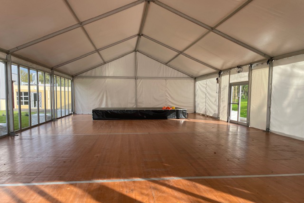 Montage plancher sous Tente Silhouette